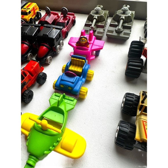 39 Vintage Toy Lot Tonka McDonalds Matchbox Stomper Hot Wheels Marvel 1980-2001 - Picture 8 of 16